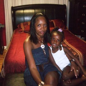 Meet your Posher, Elaine